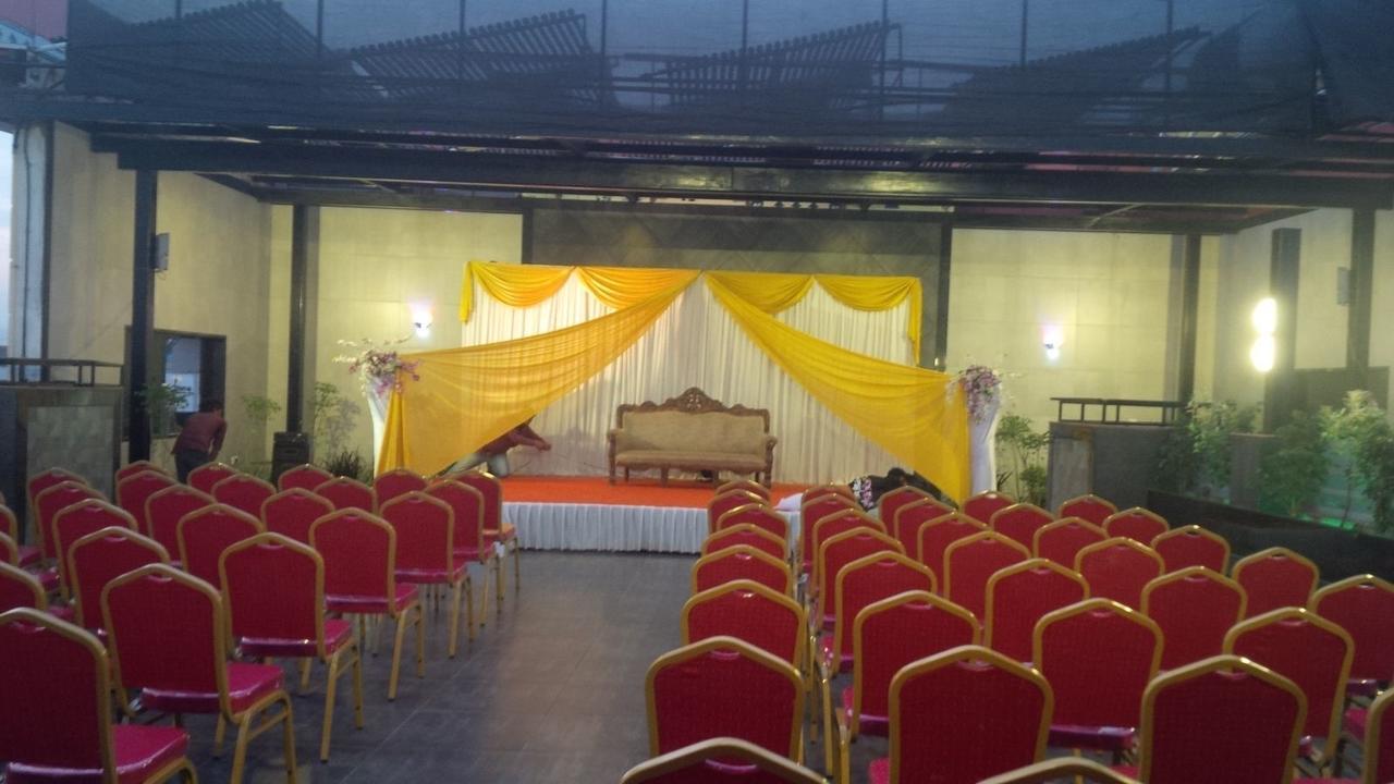 Hotel 24 Seven Nashik Buitenkant foto